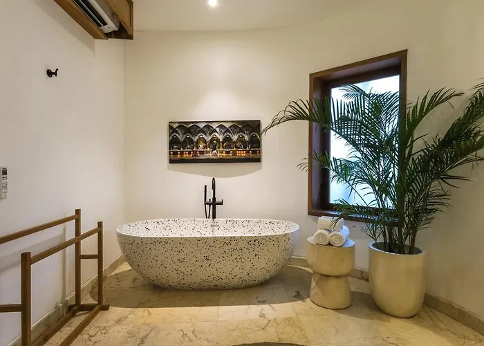 Ahura 5br Oceanview In Bingin