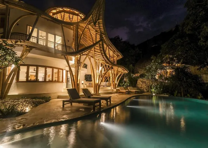 Ahura 5br Oceanview In Bingin